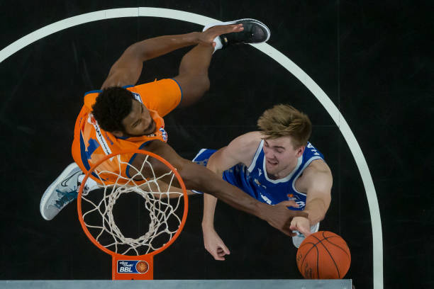 关键时刻不 关键时刻不