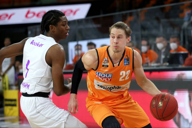 时表现不稳 时表现不稳