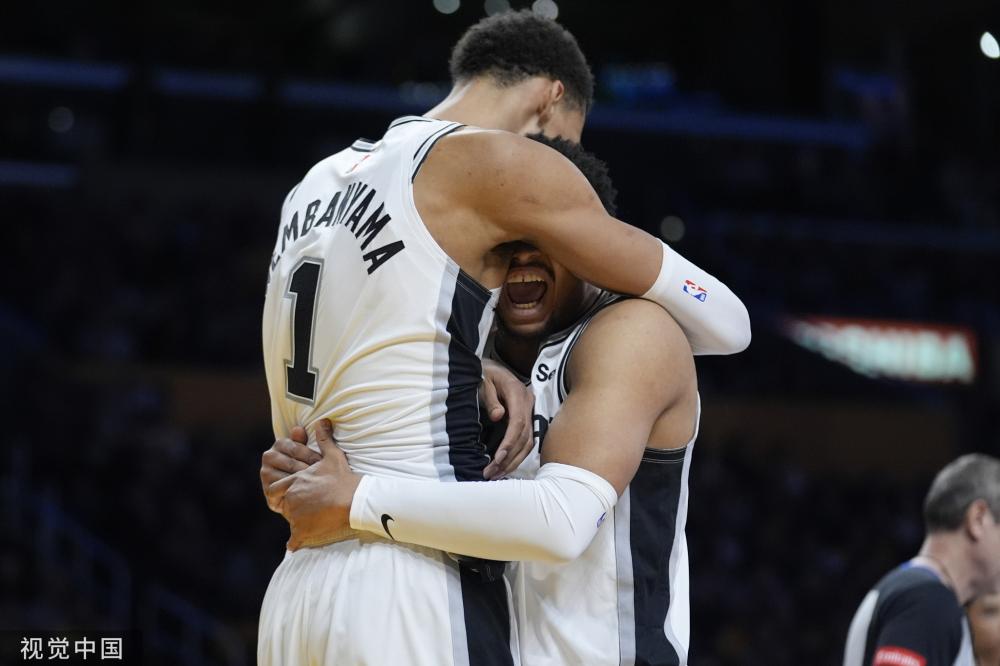 头对准了现 头对准了现